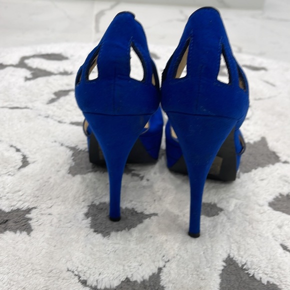 Peep toe heels from Shoe dazzle - Picture 3 of 9